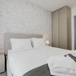 Townsend Court Fl10 - 2bed Brand New By Homely Apartment *