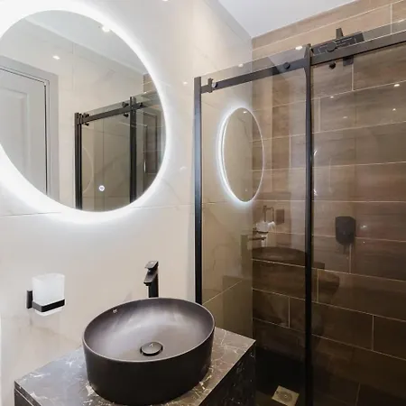 Townsend Court Fl10 - 2bed Brand New By Homely メーリッハ